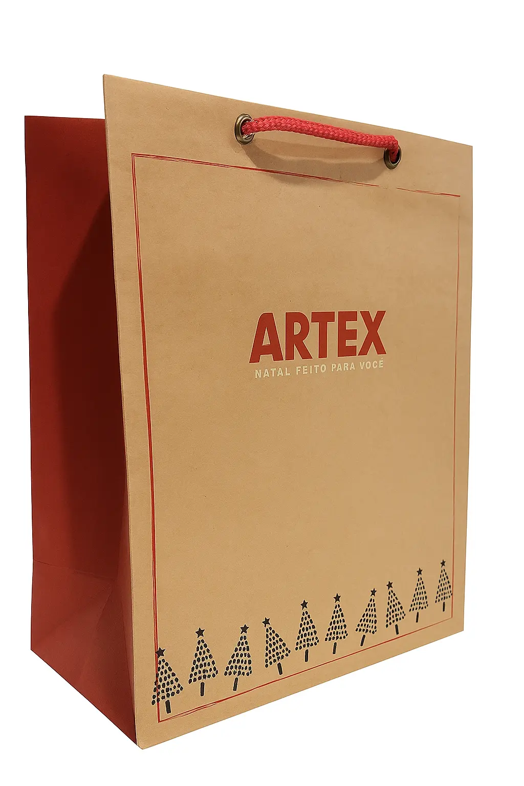 Detalhe da alça de papel torcido em sacola kraft